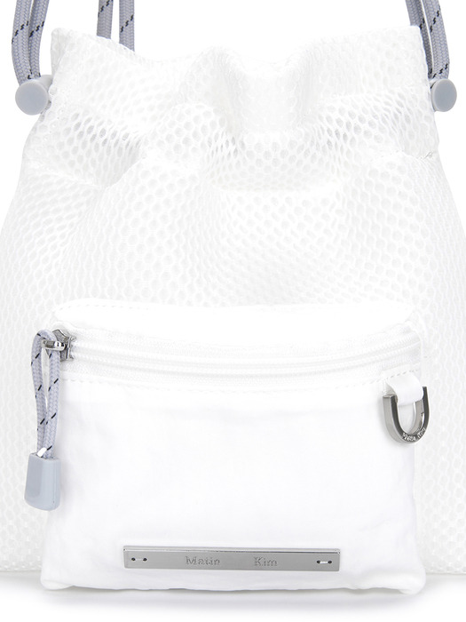 CARGO MESH CROSS BAG IN WHITE