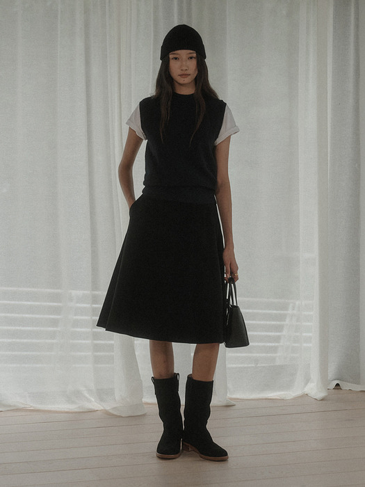 CORDUROY FLARE HALF SKIRT_BLACK