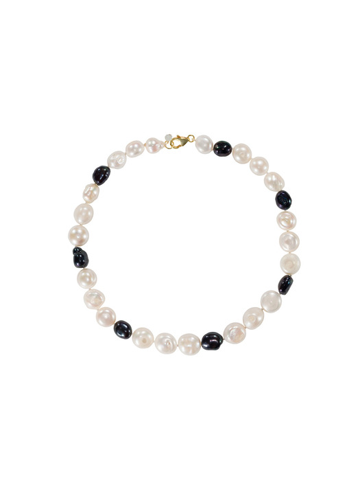 Flora Necklace - Image 1