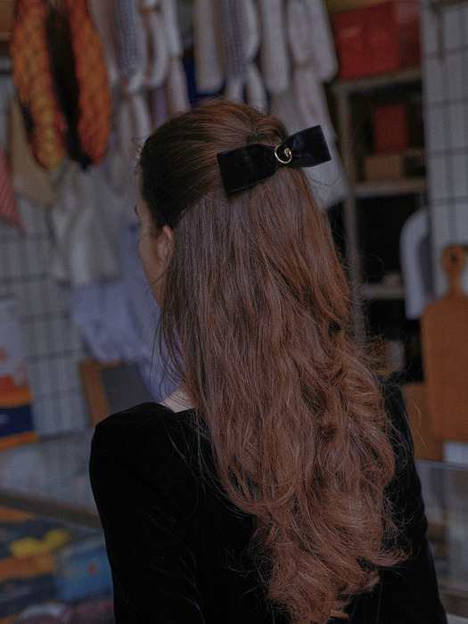 Velvet Diana Hair Ribbon