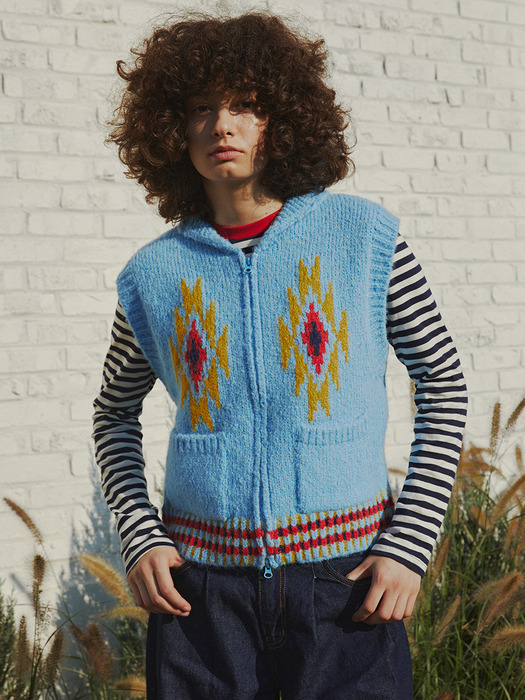 Navaho Alpaca Knit Vest (Light Blue)