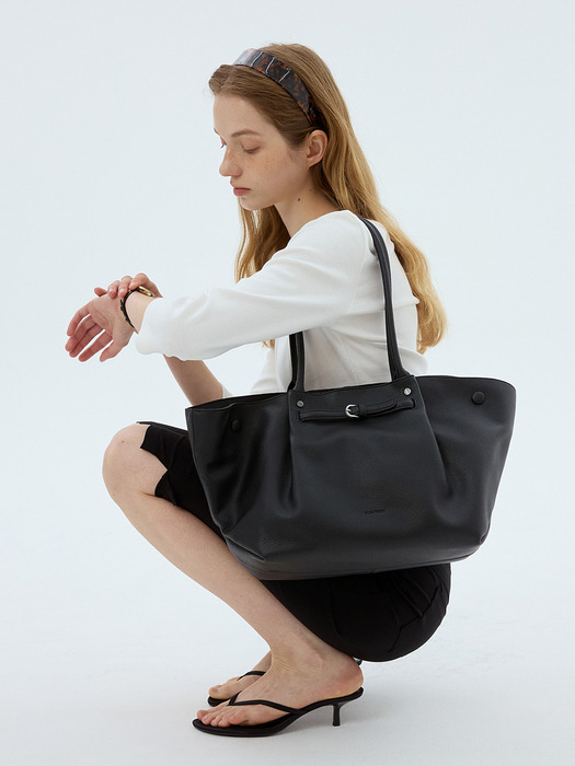 [단독][스태프PICK][4차] Blooming Shopper Bag Black 블루밍 쇼퍼백 블랙