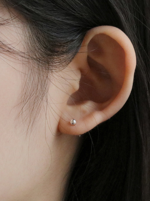 silver dot earring