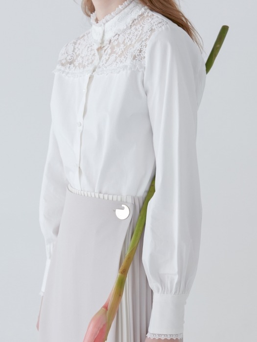 comos147 lace yoke shirt (white)