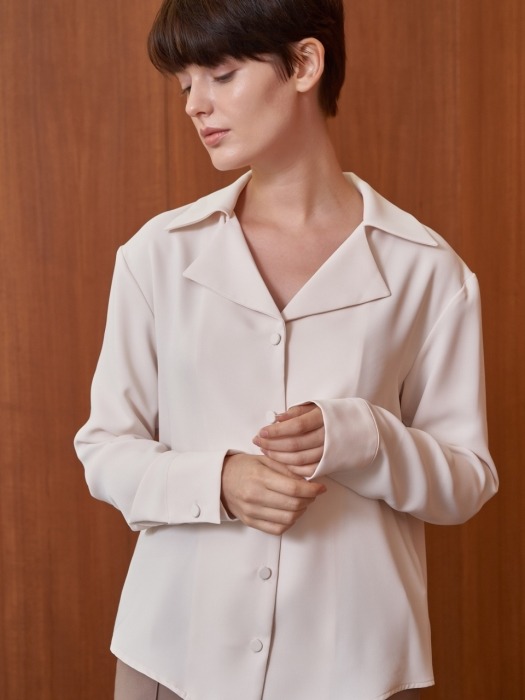 tailored collar blouse - cream