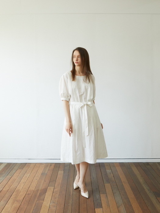 White Linen Volume Sleeve Dress