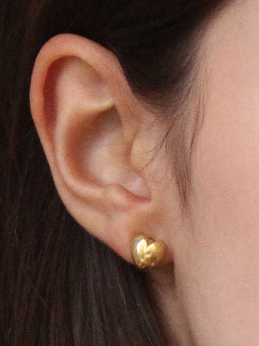 LU08 Mini heart ball earring
