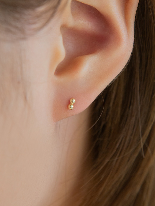 14k gold mini layered ball earrings (14k 골드)