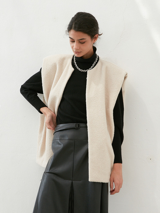 OVERSIZE WOOL BOUCLE VEST 2Colors