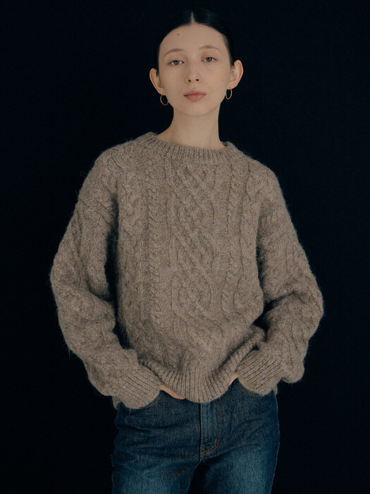 BEIGE TOM CABLE KNIT SWEATER(베이지 탐 케이블 니트 스웨터)