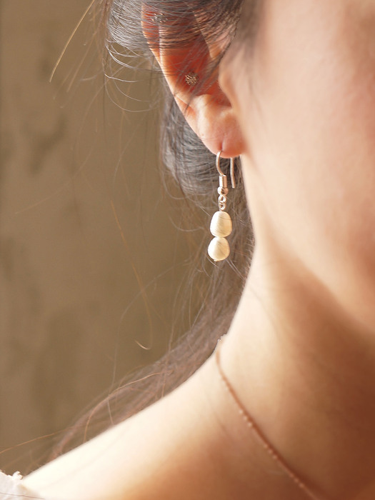 Grain Pearl 01 earrings