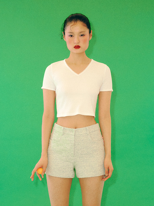 V-Neck Cropped T-Shirt with Lace [WHITE]
