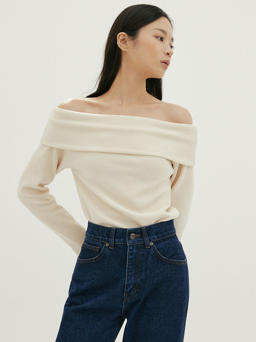 NOI OFF-SHOULDER KNIT CREAM