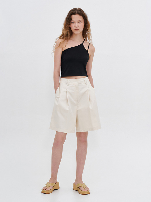 TUCK WIDE SHORTS _ CREAM