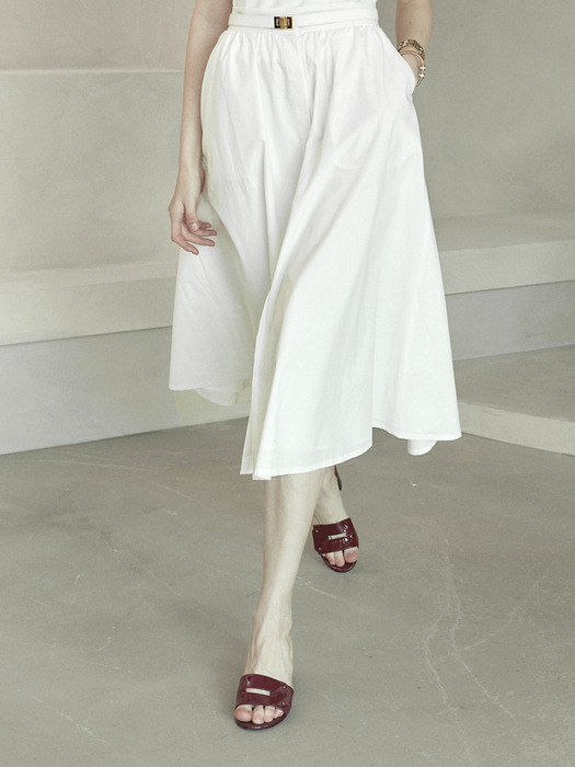 Mari Dramatic Flared Skirt White