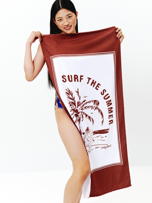 Surfer girl Beach Towel - Brown