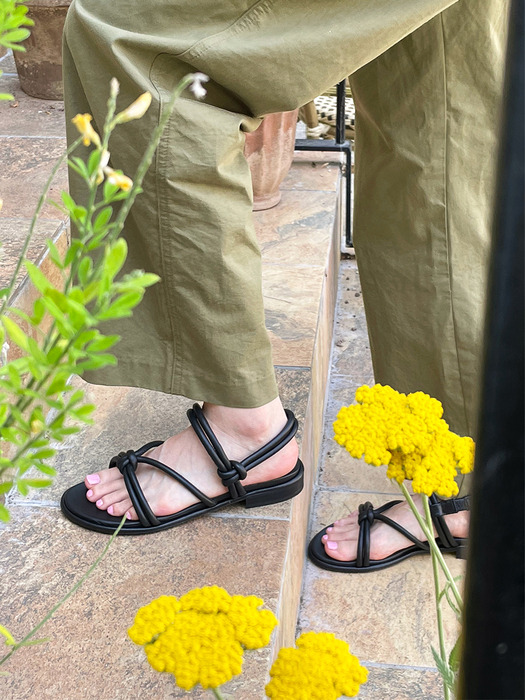 [단독]IS_231493 Loye Knot Sandals (Black)