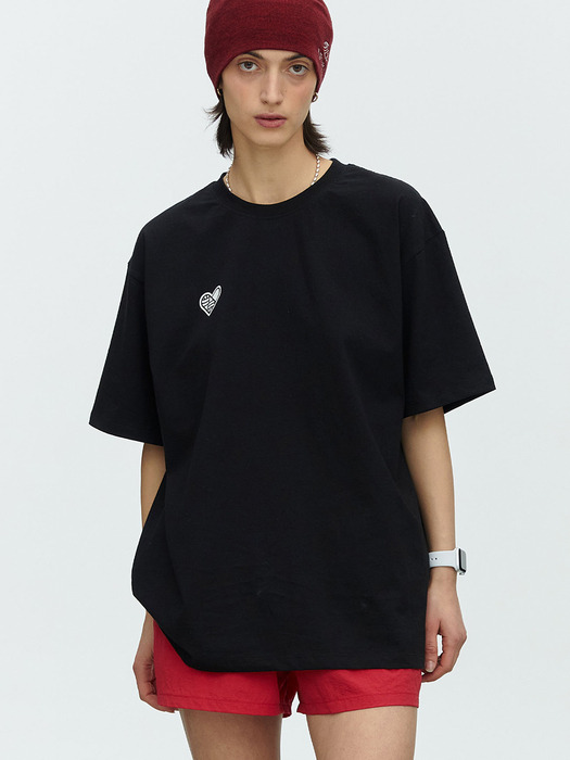 SMALL HEARTTRACK OVER FIT TEE_BLACK
