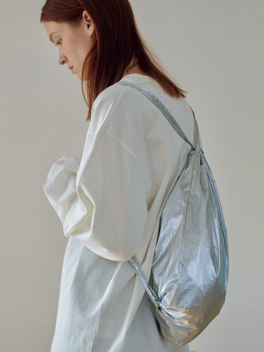 METALLIC DRAWSTRING BAG SILVER