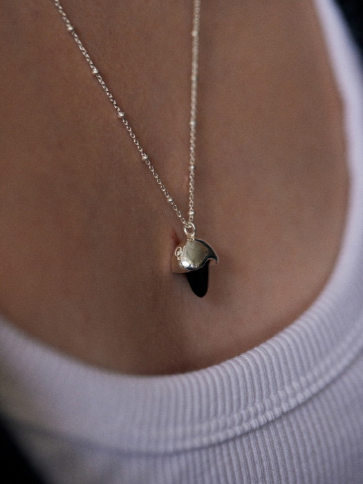04-22 shell (Necklace)