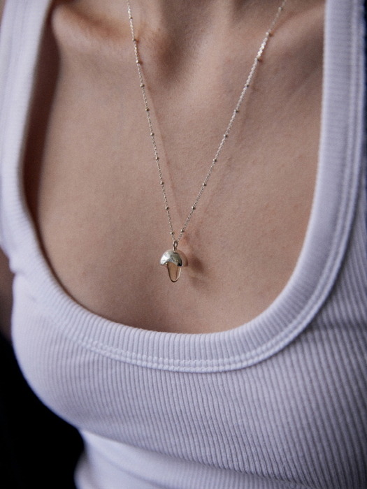 04-22 shell (Necklace)