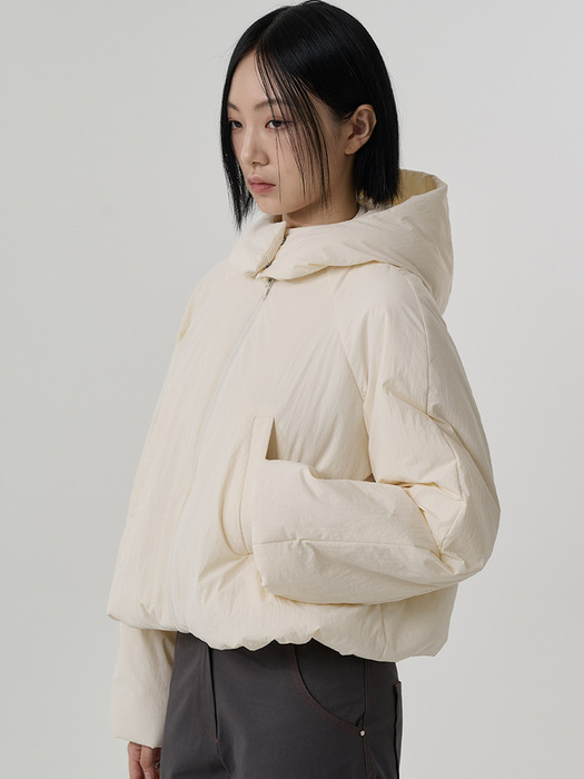 DETACHABLE HOOD PADDED JACKET (IVORY)