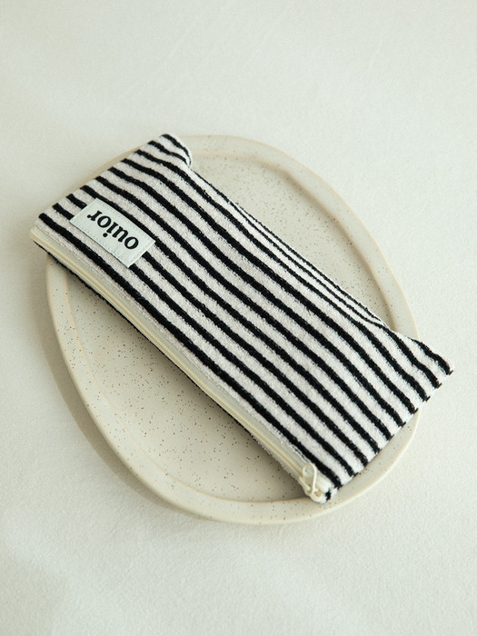 ouior flat pencil case_terry stripe black (topside zipper)