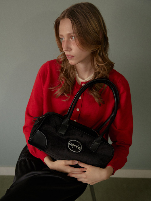 LETERIE VELVET BAGUETTE BAG_BLACK