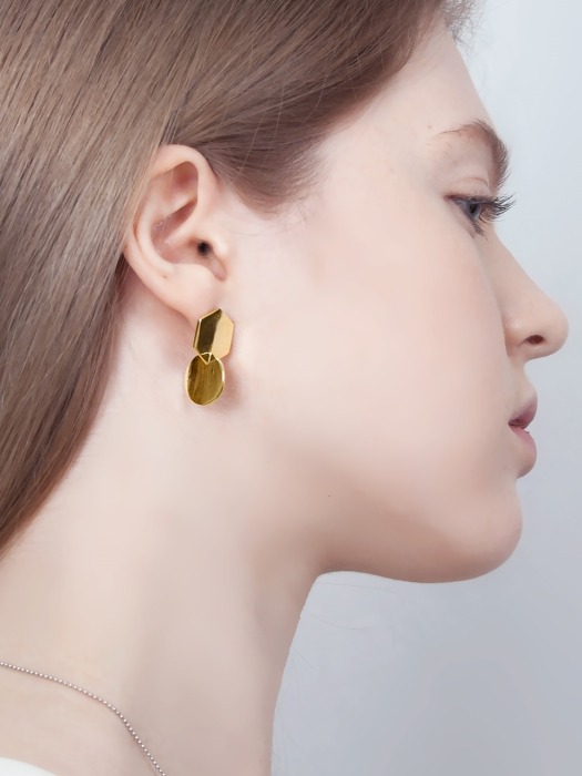 Kissing hexagon and circle earring