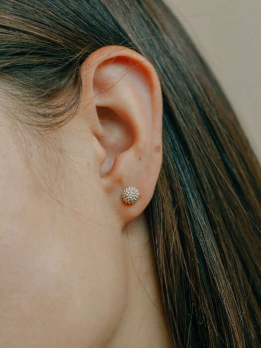 baby goldenball earring