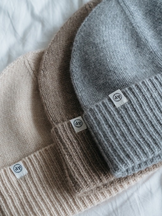 cashmere 100 beanie (beige)