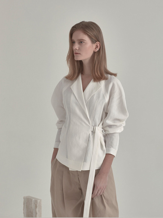 Routh Sleeve Volume Belted Jacket_Off White