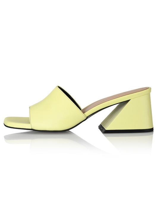 Y.01 Jane candy Y mules / YY20S-S47 Pale yellow