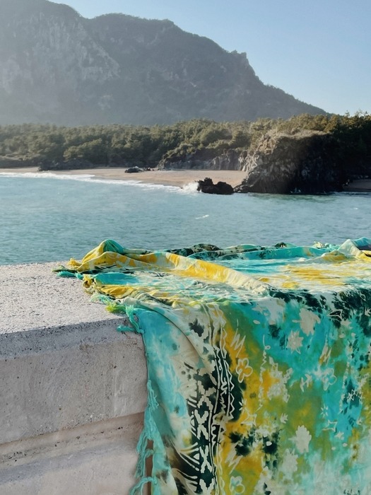 [Sarong] Life in Travel-Tie-dye Lime