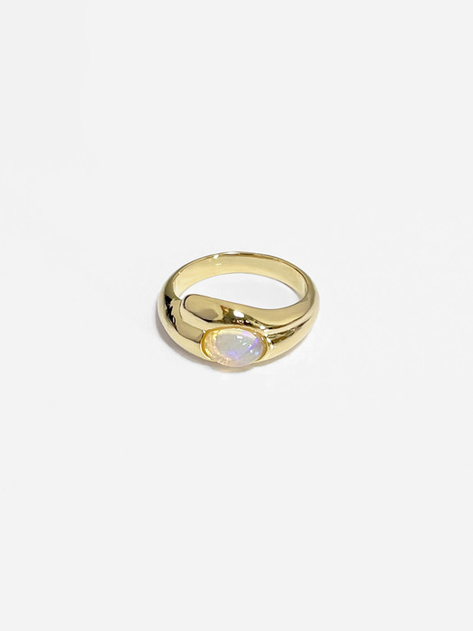 swell ring (white opal)