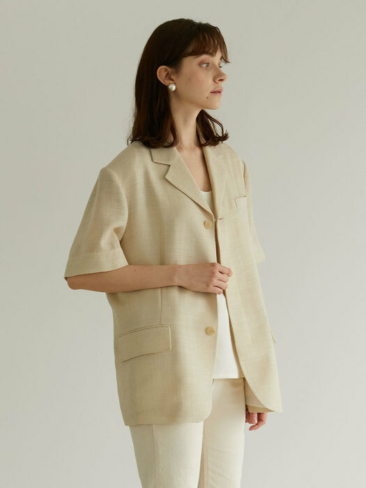 Denish Short-sleeved Linen Jacket_Ivory