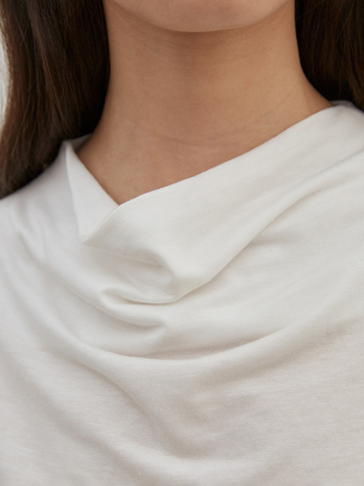 [단독] 21SS BASIC COWL NECK T SHIRT - WHITE