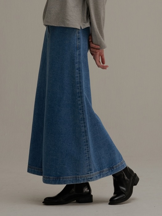 LONG A LINE DENIM SKIRT BLUE