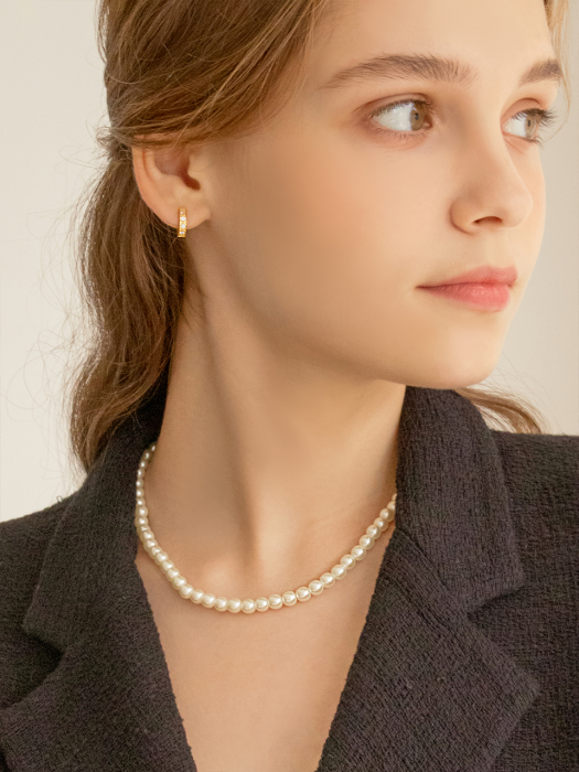 blanc pearl necklace