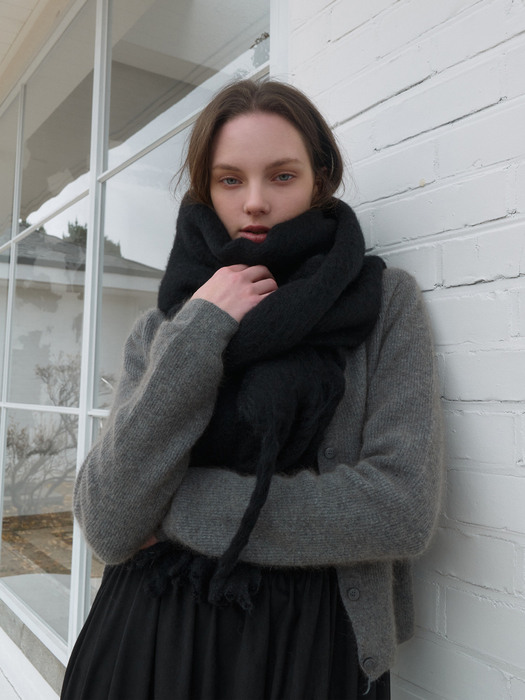 Wool long wide muffler - black