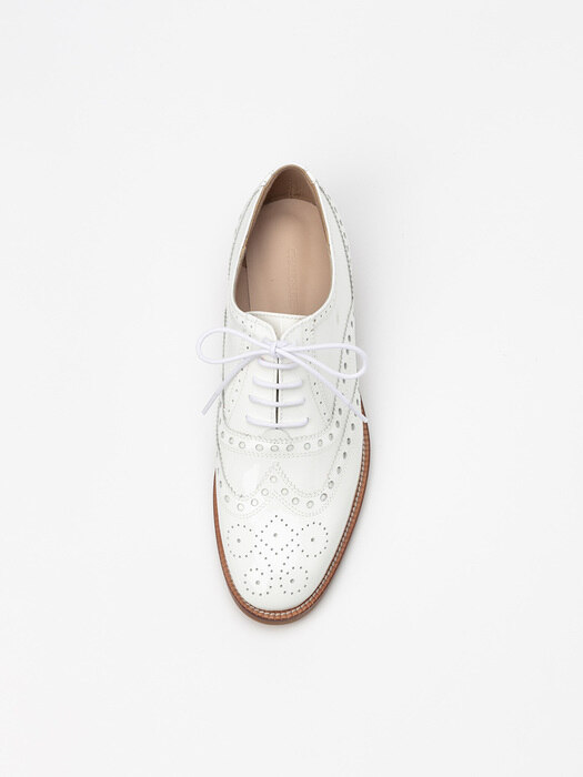Proja Lace-up Oxford Loafers in White Patent
