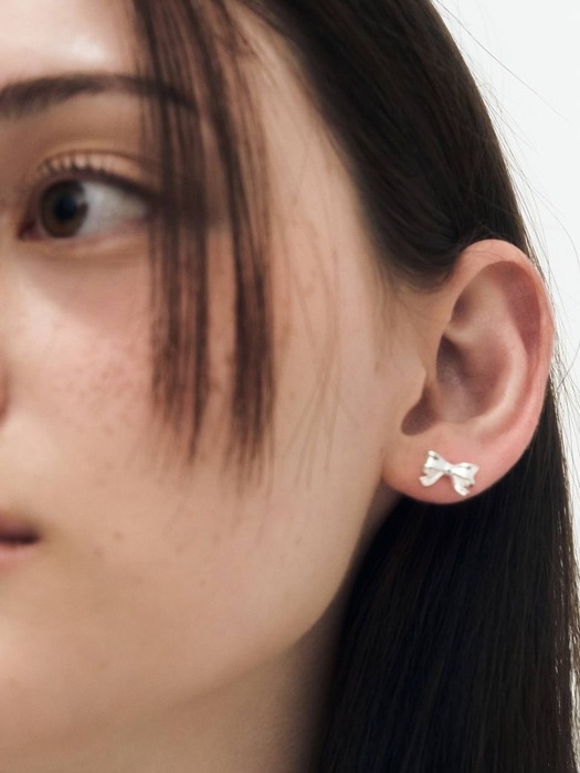 [단독] petit ribbon earrings ( 2 colors )