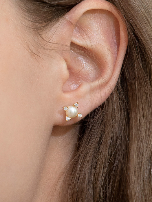 star swarovski pearl earrings