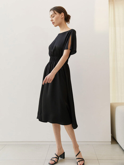 크리즈에어 숄더슬릿 드레스 - 블랙