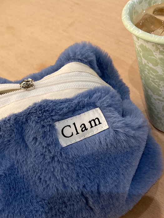 Clam round pouch _ Fur Cosy blue