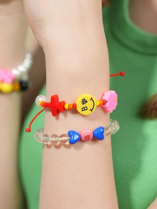 Happy smile color motive knot Bracelet 스마일 컬러 아크릴 모티브 비즈 매듭 실팔찌