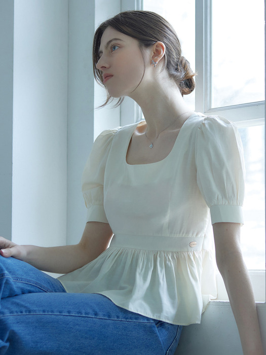 Semi square neck frill puff blouse - cream