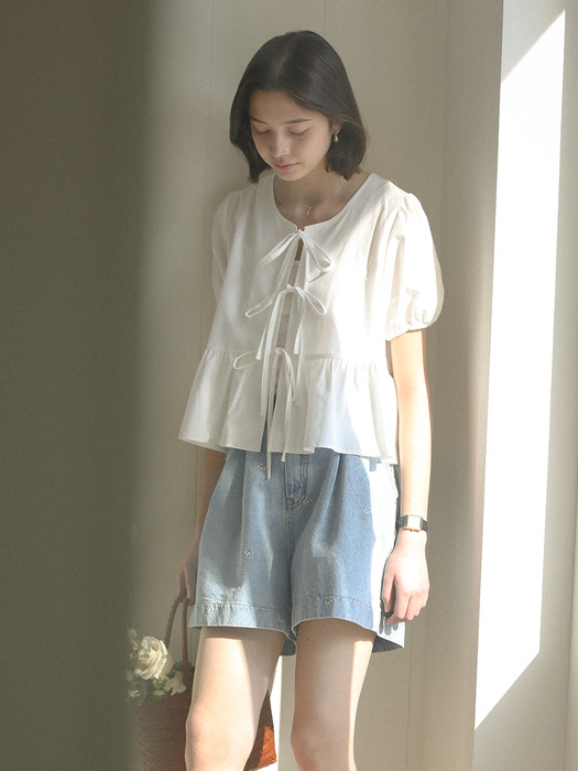 Front ribbon point blouse_Ivory