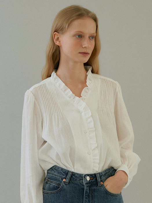 spring cotton pin-tuck blouse (white)