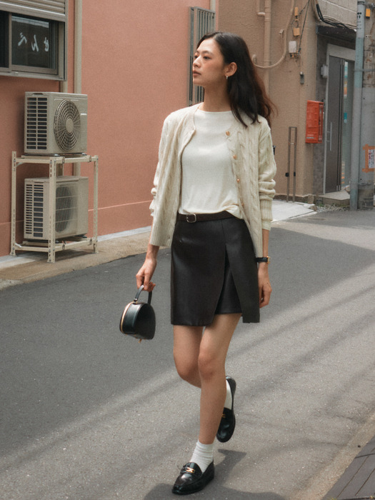 Slit stitch point leather skirt_Brown